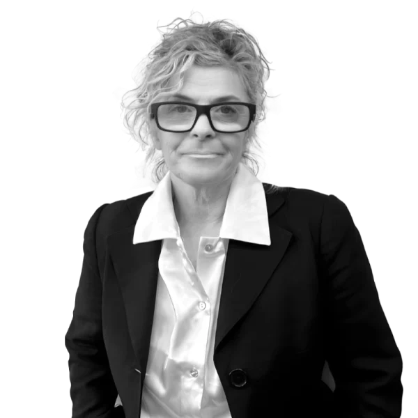 Debbie-Gordon-portrait-sq-bw-lg