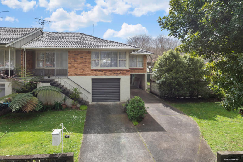 Epsom, 2F Golf Road